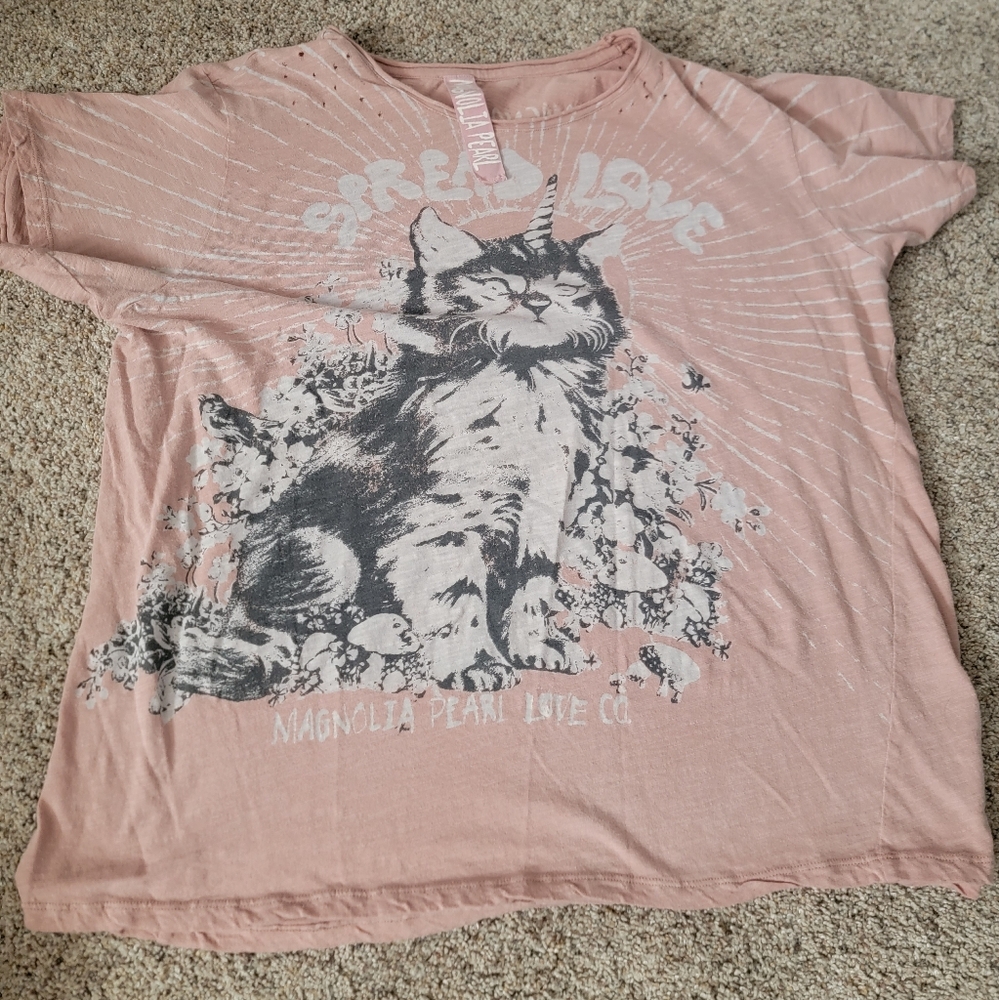 Magnolia Pearl Spread Love Unicorn Cat Tee